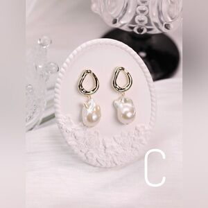 Gold Irregular Baroque Pearl Earrings C